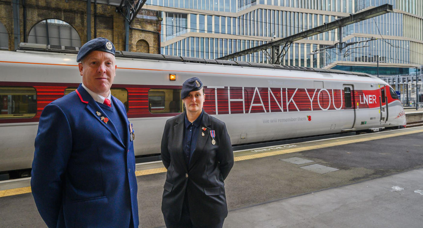 Pictured alongside LNER’s special liveried InterCity 225 ‘For the Fallen’ (Class 91 No. 91111) which is dedicated to those who lost their lives during World War One, ‘Thank You’ was welcomed into service by former military personnel who now work for LNER. Former Royal Navy Petty Officer Helen Firth and Royal Air Force Senior Aircraftman Will Warwick, were proud to officially launch the special named train at London King’s Cross ahead of its journey to Aberdeen.