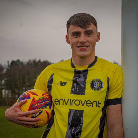 Harrogate Town AFC sign Tom Cursons