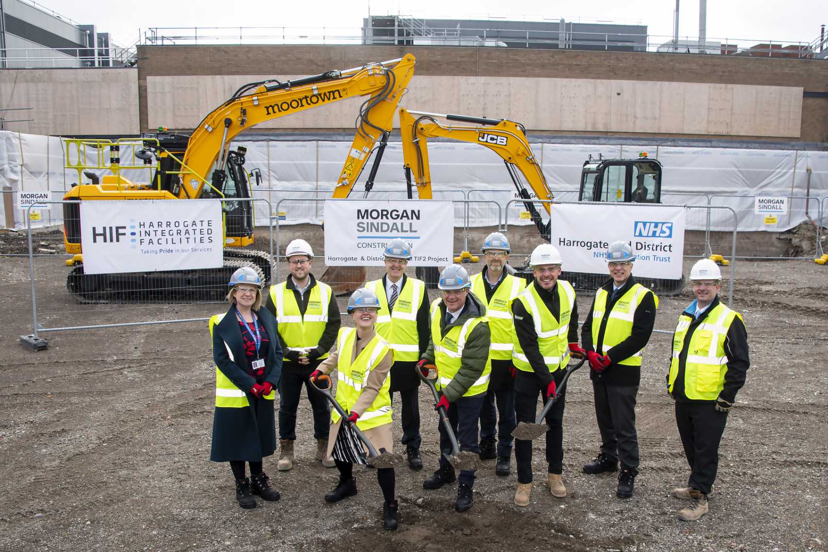 Pictured (left-right): Jo Parker (Associate Director of Capital Planning, HDFT), James Layton (Senior Quantity Surveyor, Morgan Sindall Construction), Sarah Armstrong (Chair – HDFT), Mark Chamberlain (Chair – HIF), Jonathan Coulter (Chief Executive – HDFT), Matt Graham (Director of Strategy – HDFT), Ben Hall (Area Director Yorkshire, Morgan Sindall Construction), Dr. Nigel Wells (Executive Director of Clinical and Professional – Humber and North Yorkshire Integrated Care Board) and Steven Fry (Project Manager, Morgan Sindall Construction).